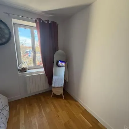 Le 71 - Cozy - 20min Apartment Meaux